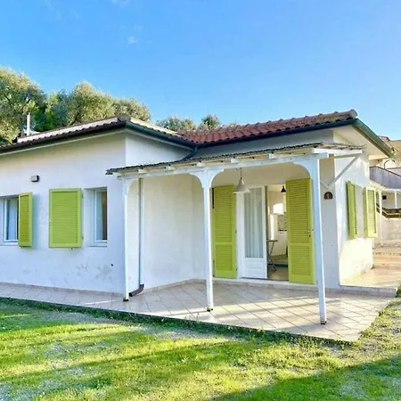 Les Bougainville - Colibri 1 * Casa Morcone